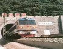 秦嶺隧道
